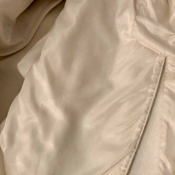 Creamy White Calvin Klein Angora/Wool blend belted Trench Coat, Size 6 - Picture 14 of 16